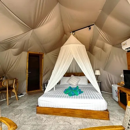 Moondock Luxury Camp Hotel