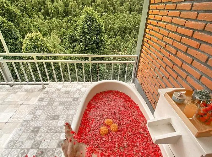 Campo de lujo Moondock Luxury Camp Munduk